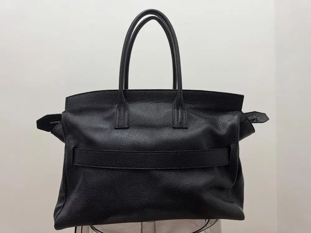 Aesthetic Pleasure Affix Grain Black