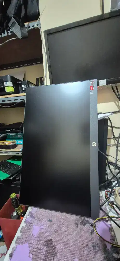 PC ALL IN ONE HP PRO ONE 245 G10 RYZEN3 73200 RAM 8/512GB NVME 24IN
