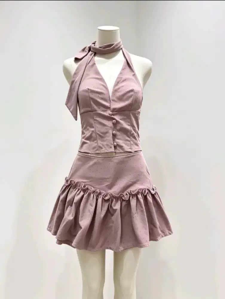 PRELOVED DRESS UNDER 100k