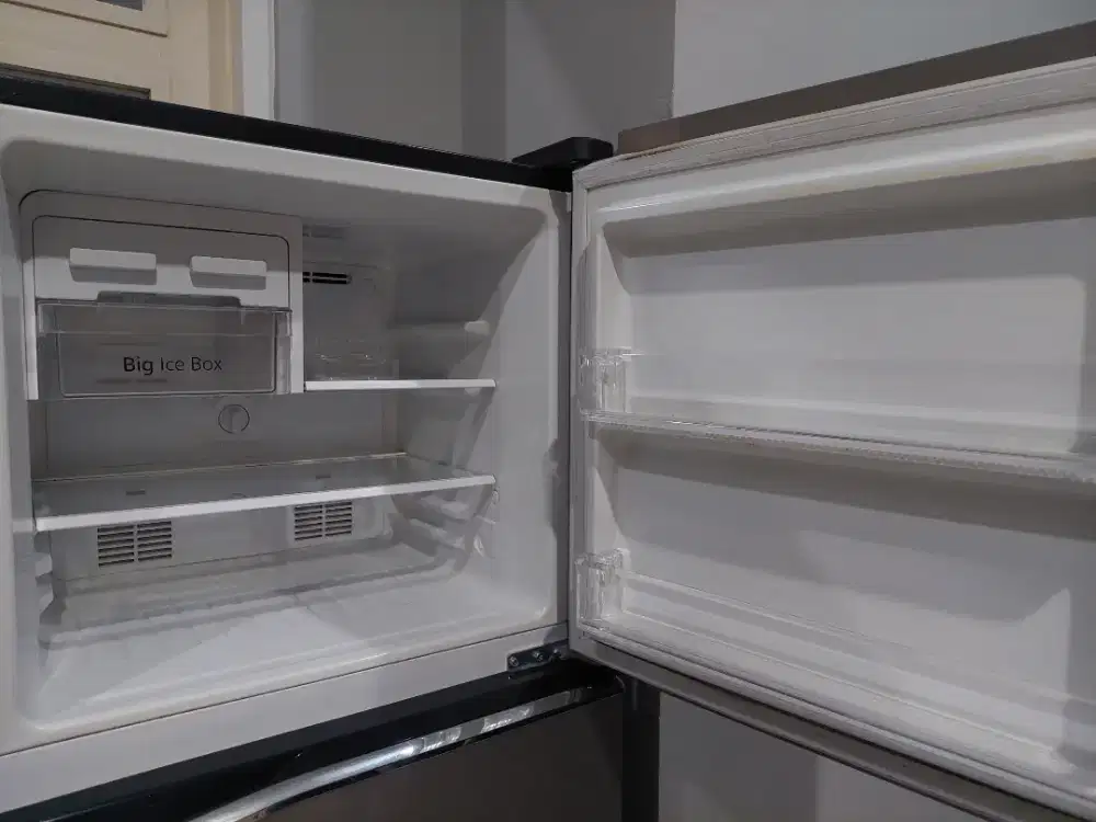 KULKAS PANASONIC 2 PINTU MULUS