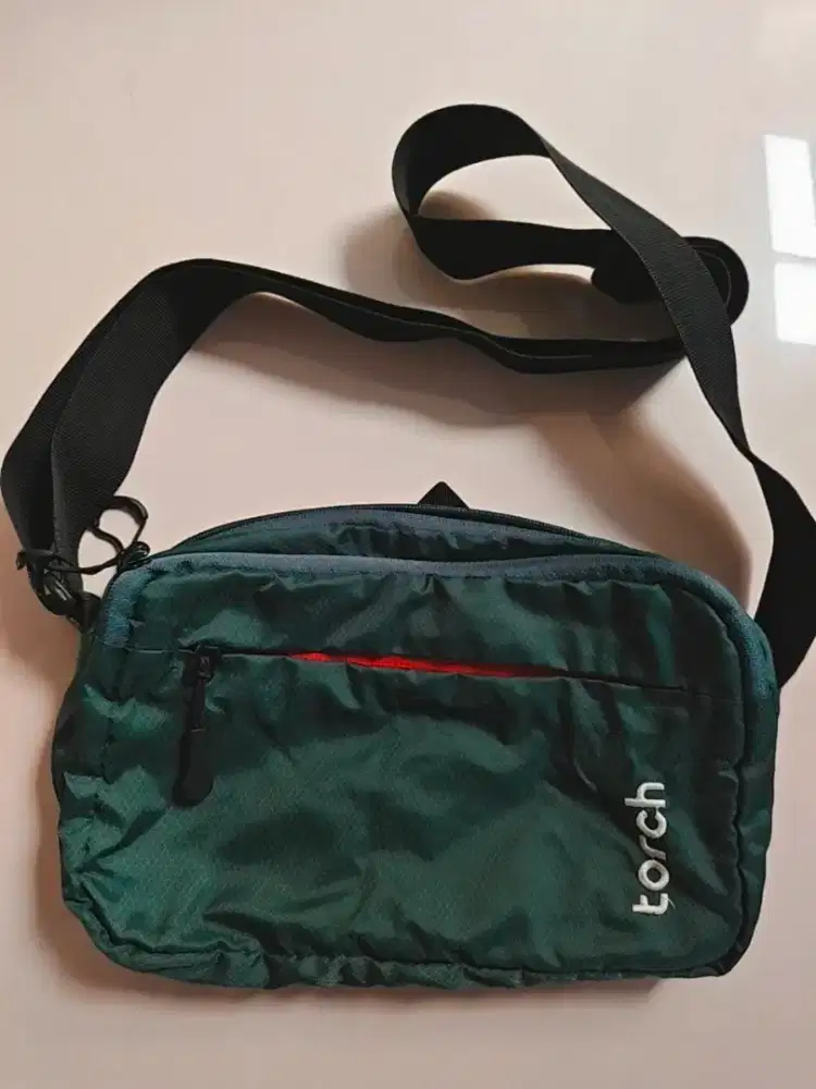 Tas slempang Eiger