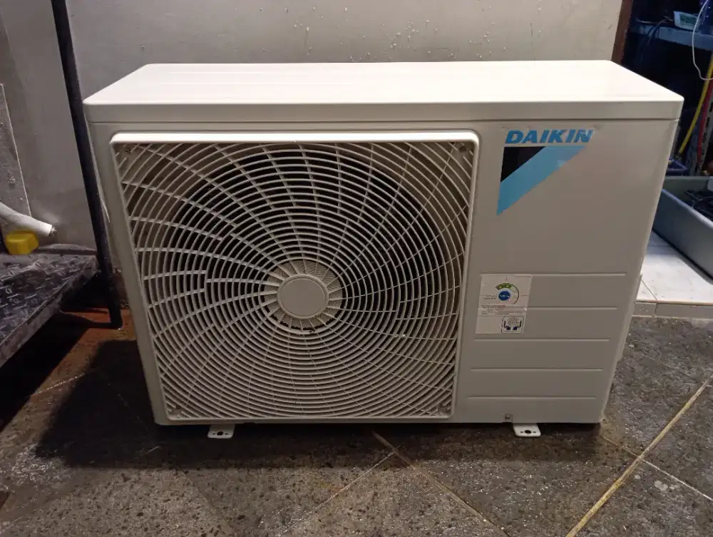 Outdoor Daikin Malaysia 2 PK
