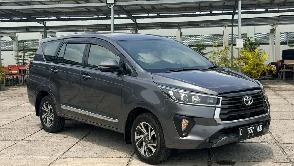 INNOVA REBORN V 2.4 DIESEL AT 2011/2022 TOYOTA KIJANG G