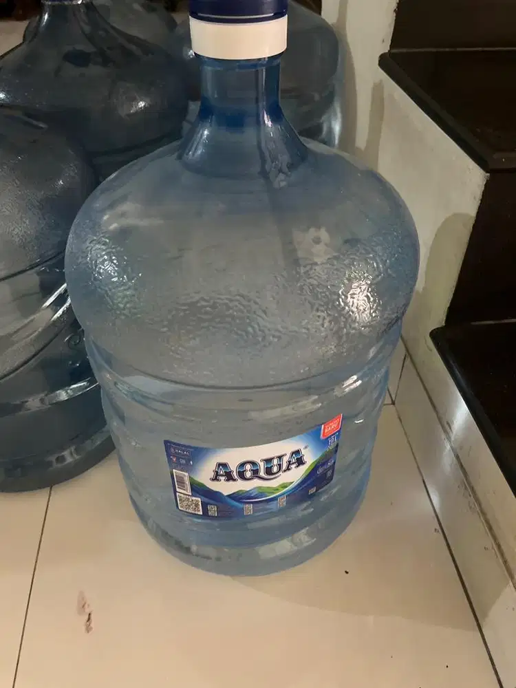 Galon kosong aqua