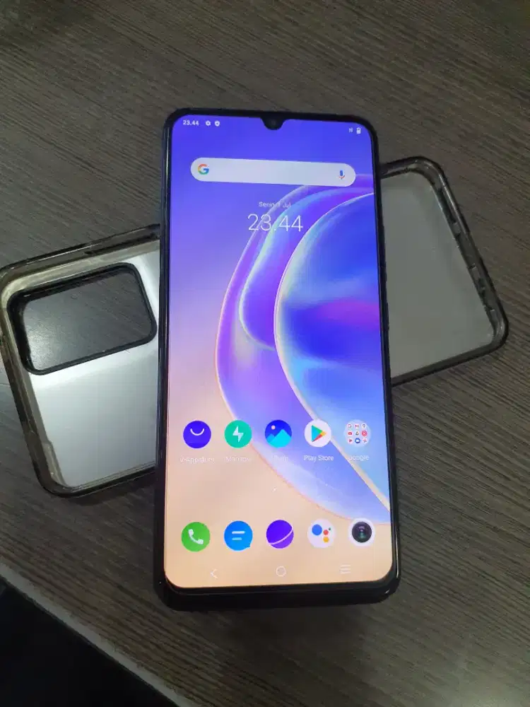 Vivo v21 8/128 gb normal Jaya minus cuma tutup retak