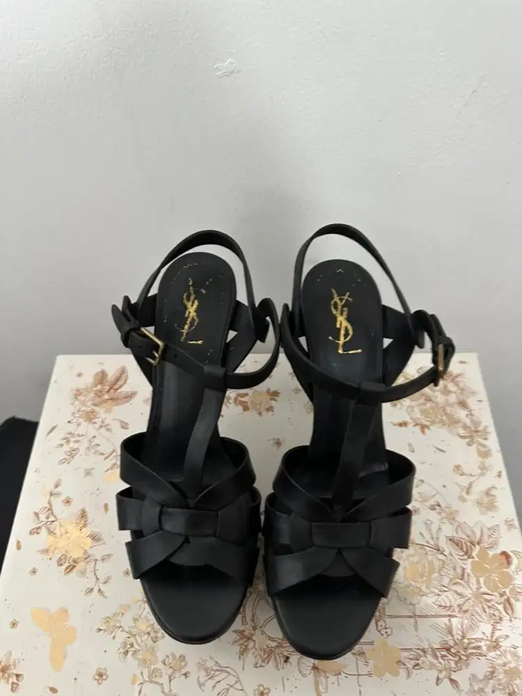 YSL Tribute Heels, Size 36. Good Condition. Like New, no box.