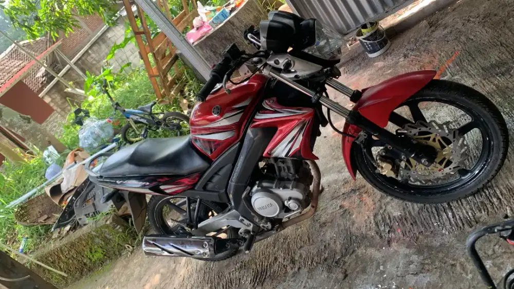 di jual
Vixion old
Tahun 2011
Plat B
Surat lengkap