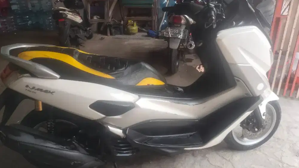 jual nmax 2019/motor rawatan