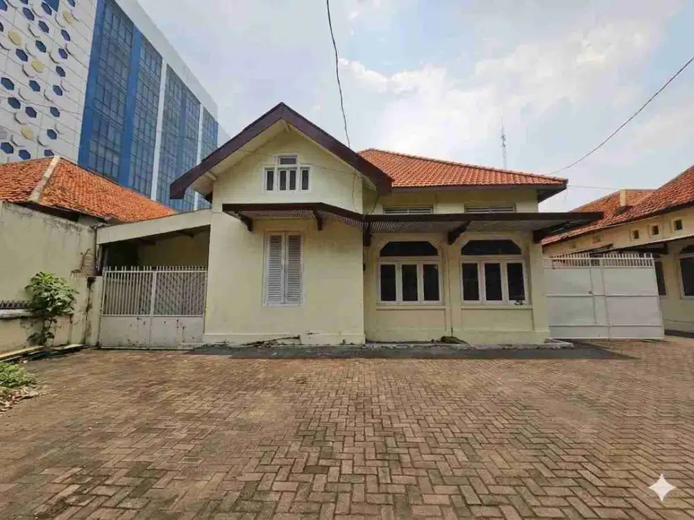 disewakan rumah usaha jl nias surabaya