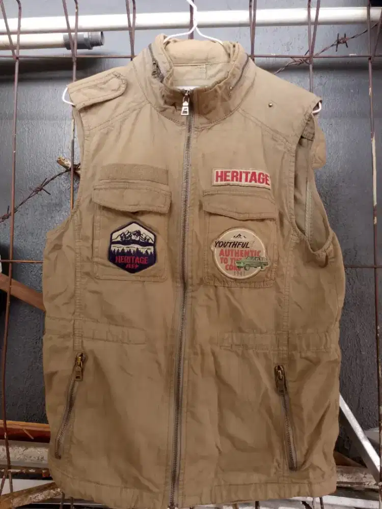 JAKET DAN ROMPI