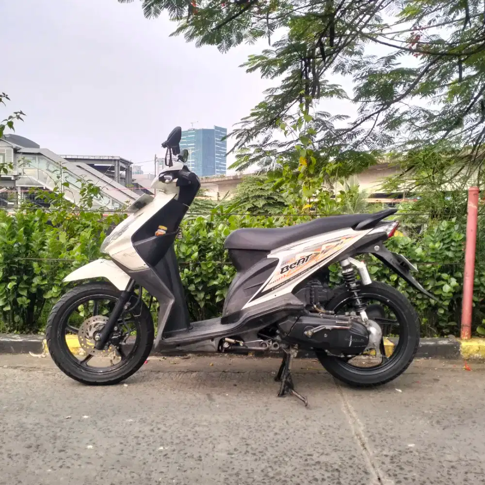 Jual motor beat karbu tahun 2012
