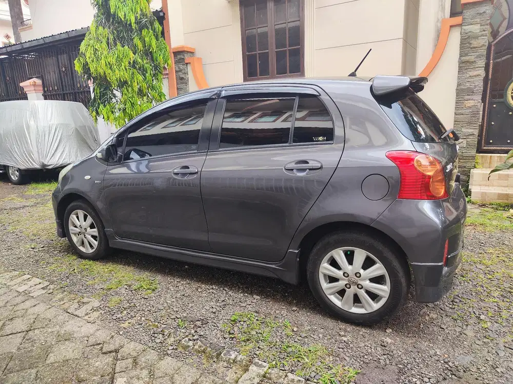 Toyota Yaris 2012 Bensin