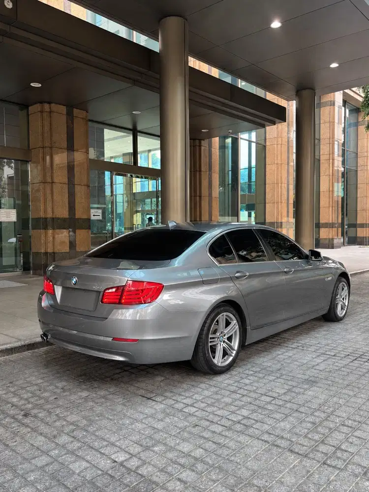 BMW 528i 2011 Bensin