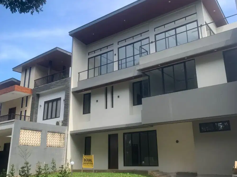 Di Jual Rumah Mewah Besar di Sentul City – LT 300 LB 400 | 4+1 KT 5+1 KM | Harga Nego Sampai Deal