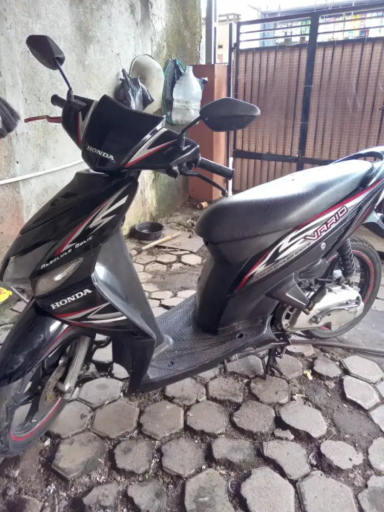 Di jual cepet vario 2013