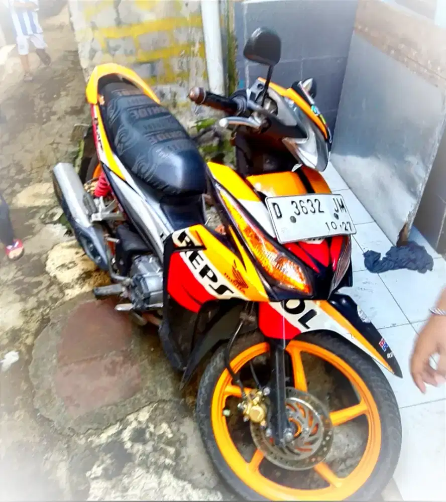 Honda Blade Repsol