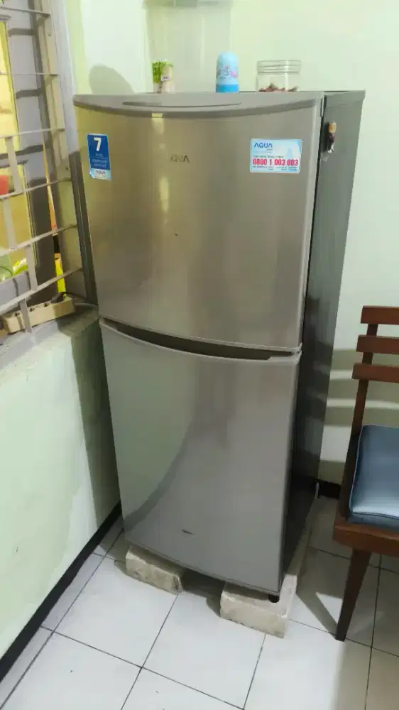 AQR-D240 2-door refrigerator