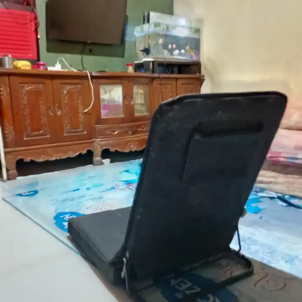 Bangku lipat portable .