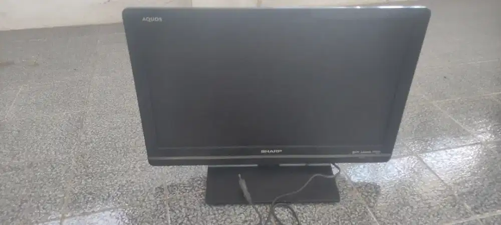 Tv led sharp 22 inch