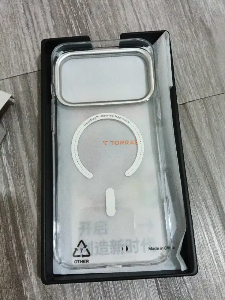 iPhone 17 Pro Max  - Case