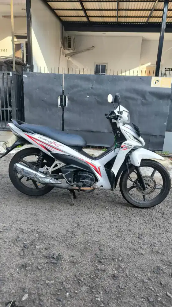 HONDA REVO X 2020
