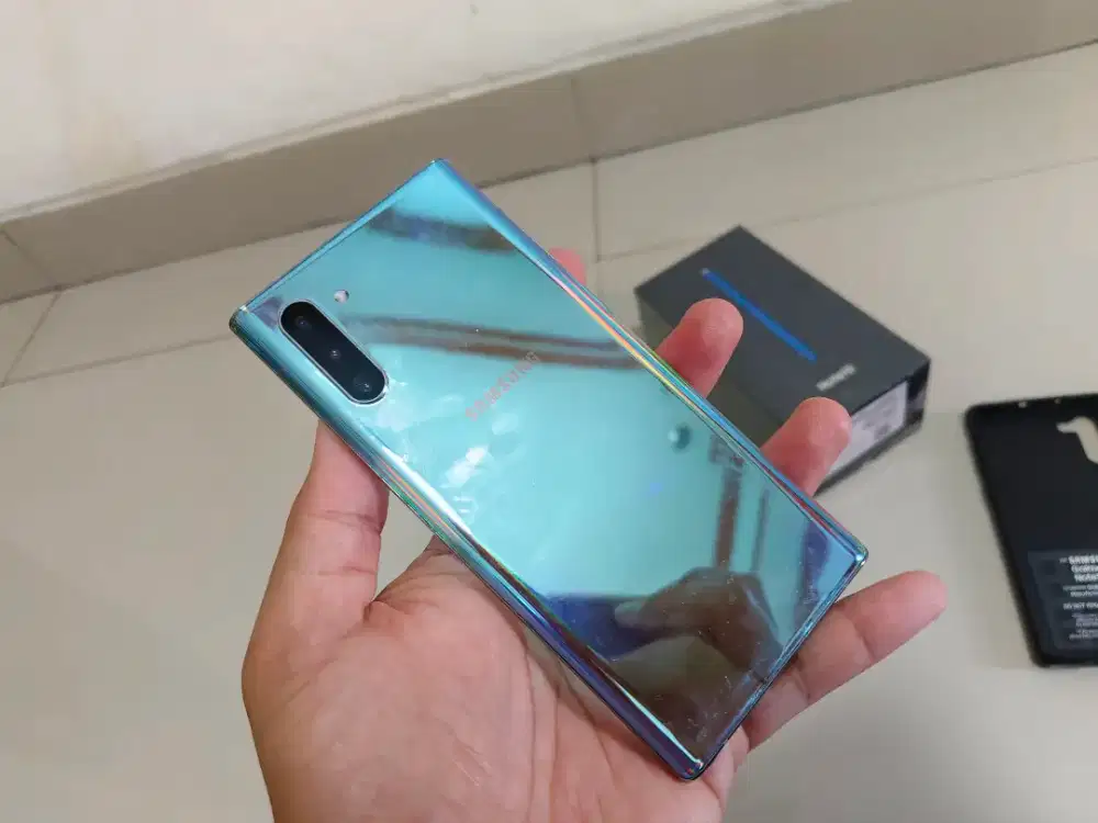 Hari gini layar gak lengkung? Note 10 samsung