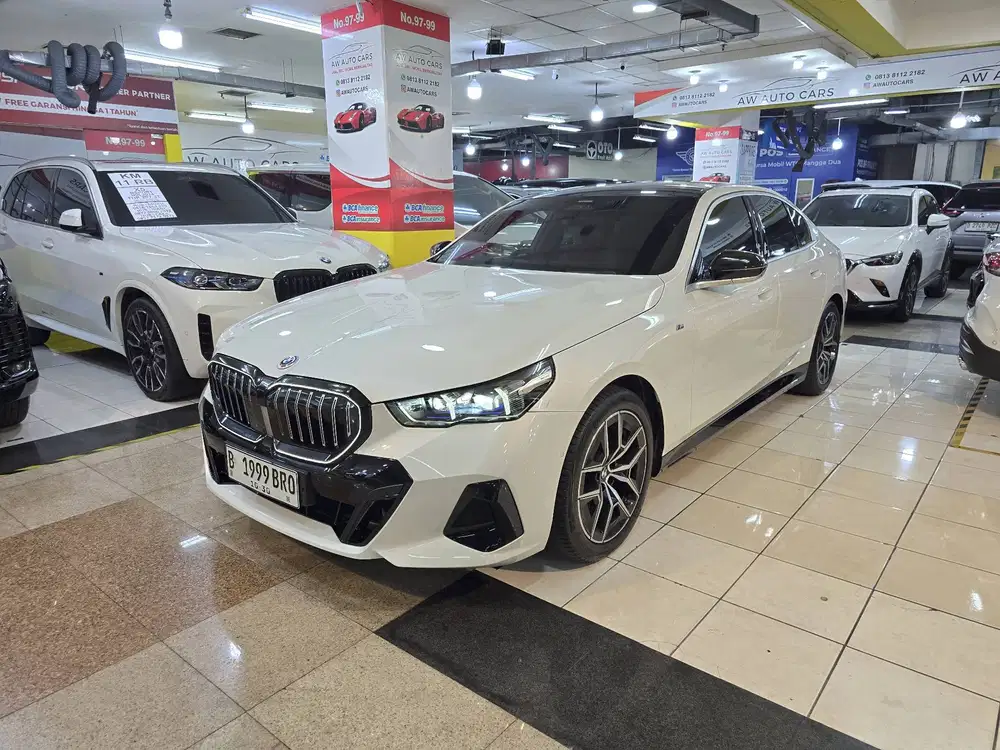 [KM 6 RB] BMW 520i MSport 2024 Low KM 2025 M Sport