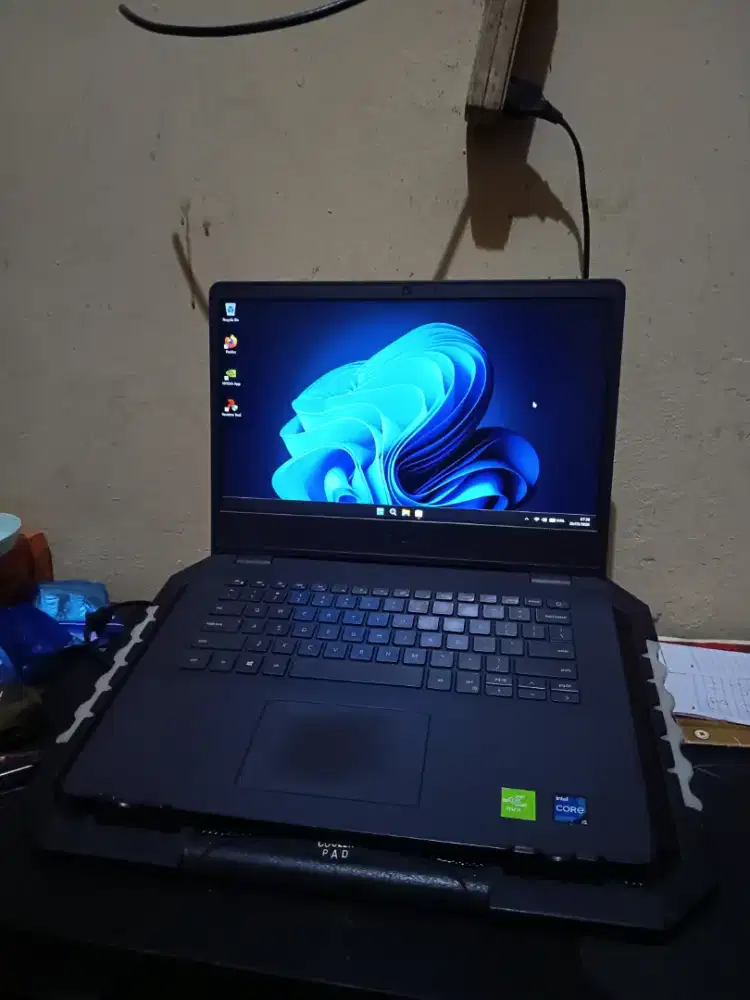 Dell vostro 3400 Core i5-1135g7 Nvidia MX330