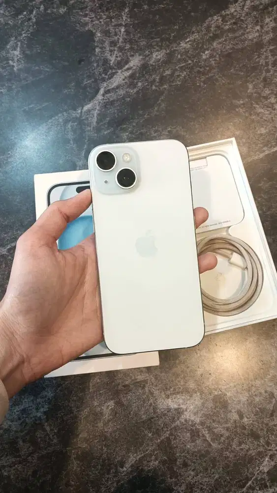 Iphone 15 128gb mulus 3bln pakai