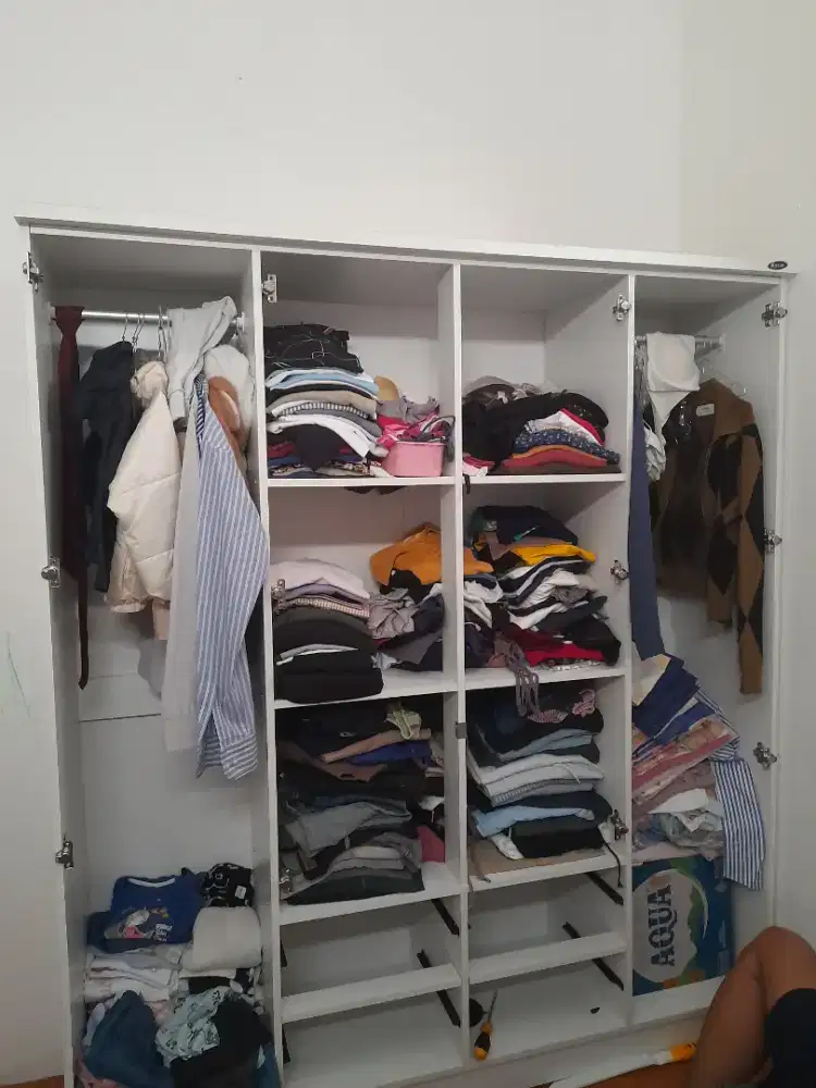 Edisi pindahan. Lemari 4 pintu