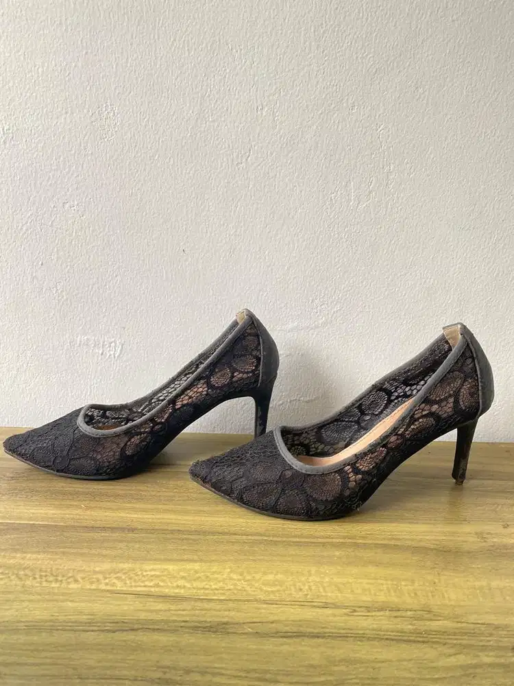 Sepatu Hitam 7 cm