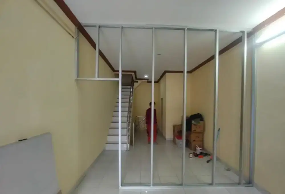 Menerima furniture kantor dan rumah buat ruangan dengan cepat