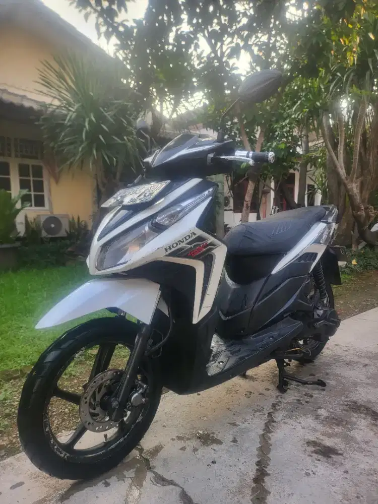 Honda Vario Techno 2011 Putih Full Orisinil Surat Lengkap
