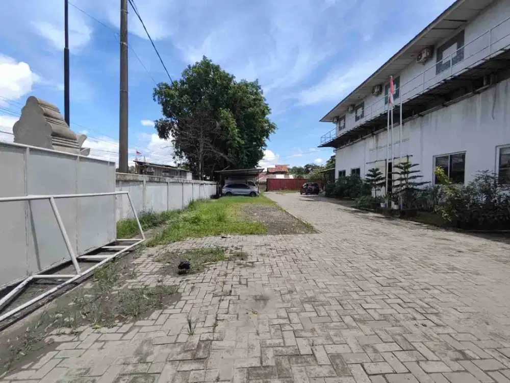 Dijual gudang di Jalan Raya Cikande