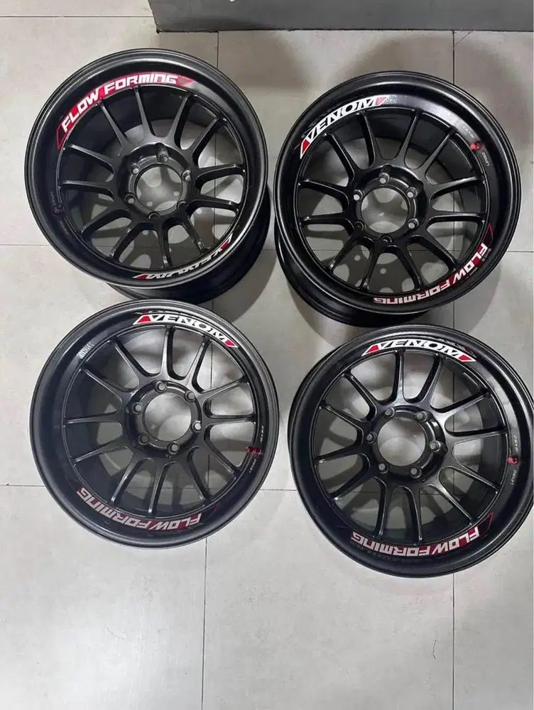 Lenso Venom 5 FREE BARANG