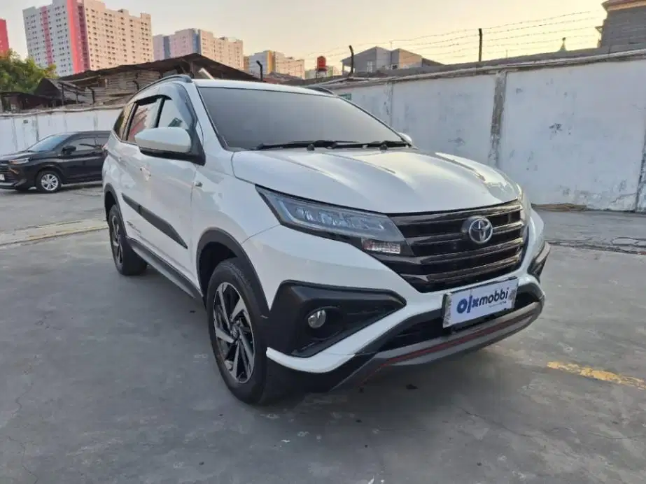 DP MURAH Toyota Rush 1.5 S Bensin-AT 2019 C9JQF