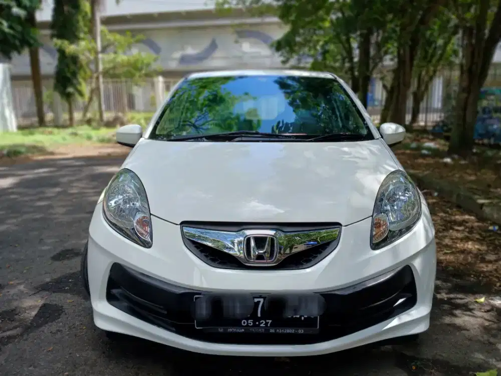 Honda Brio E CBU metic
