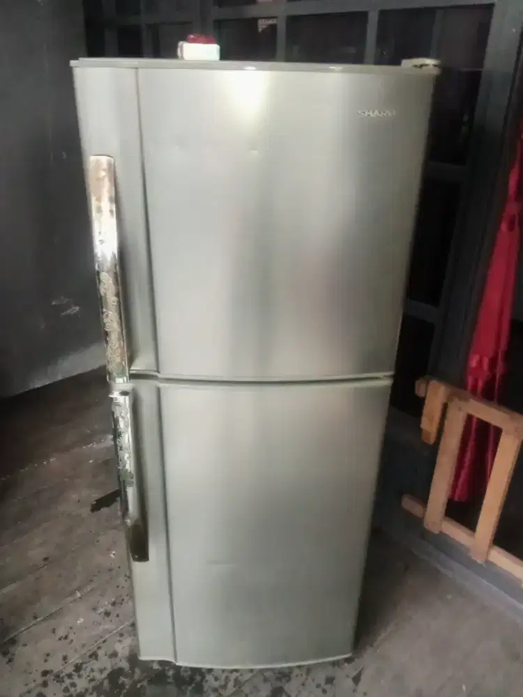 Kulkas Sharp 2 pintu baik murah