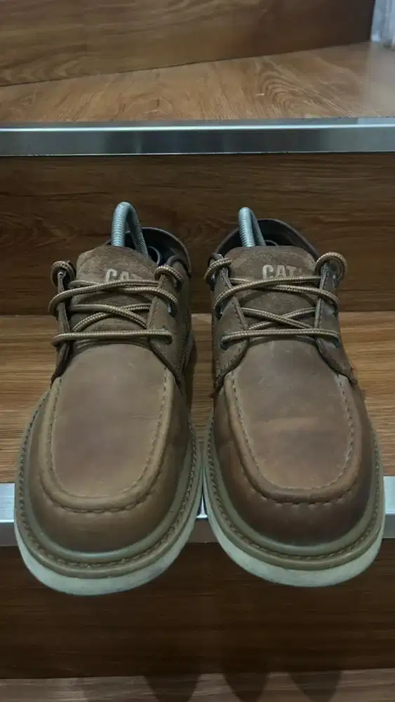 Sepatu CATERPILLAR Boot Low Brown 43
