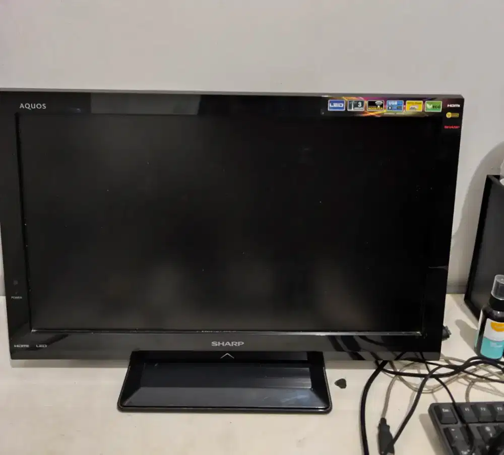 LCD Tv Sharp Aquos 22 inch