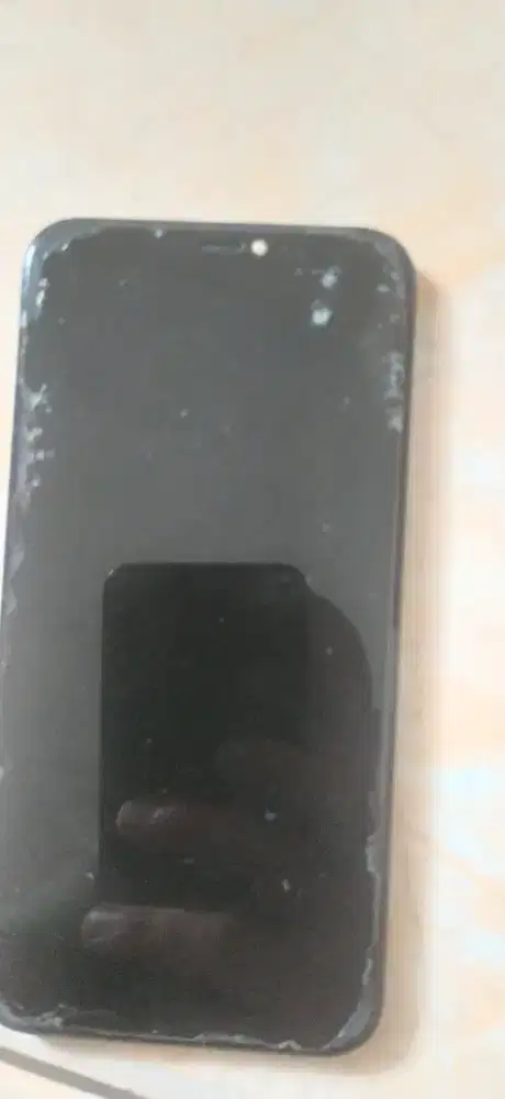 LCD IPHONE 11 BEKAS