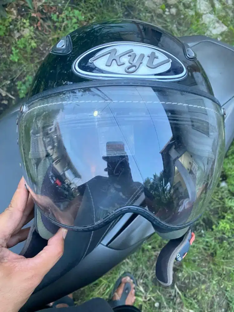 Helm KYT classic