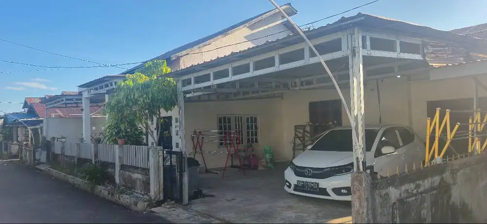 JUAL RUMAH BESERTA ISINYA