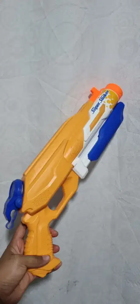 Nerf super soaker double drench