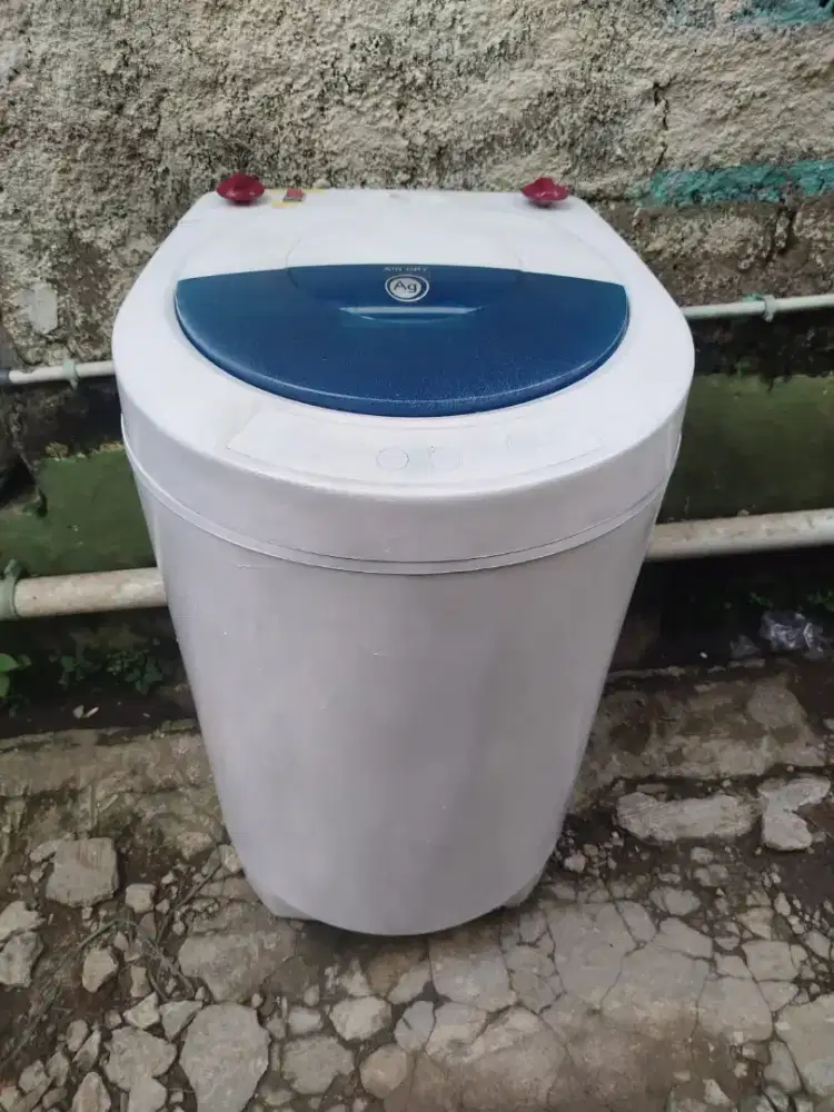 Bismillah d jual mesin cuci 1tabung manual merek shapr