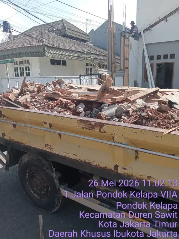 Jasa buang puing dan pengurugan