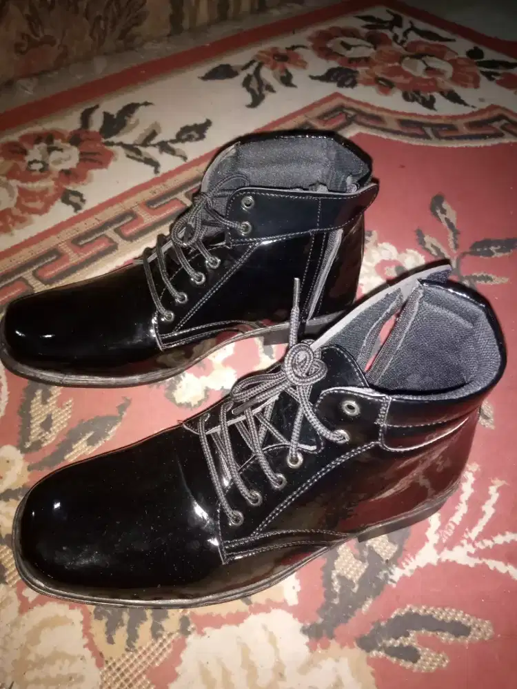 Sepatu pdL no 42 baru ada kardus