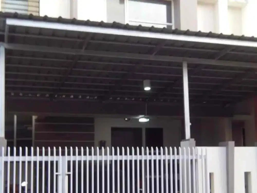 DIJUAL CEPAT BU RUMAH 2 1/2 LANTAI DI PORIS PARADISE EKSKLUSIF 2