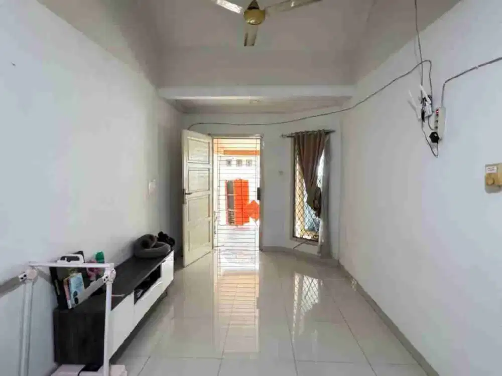 disewakan Sunter danau 6 x 14 rapi 1½ lantai hanya 67juta/th