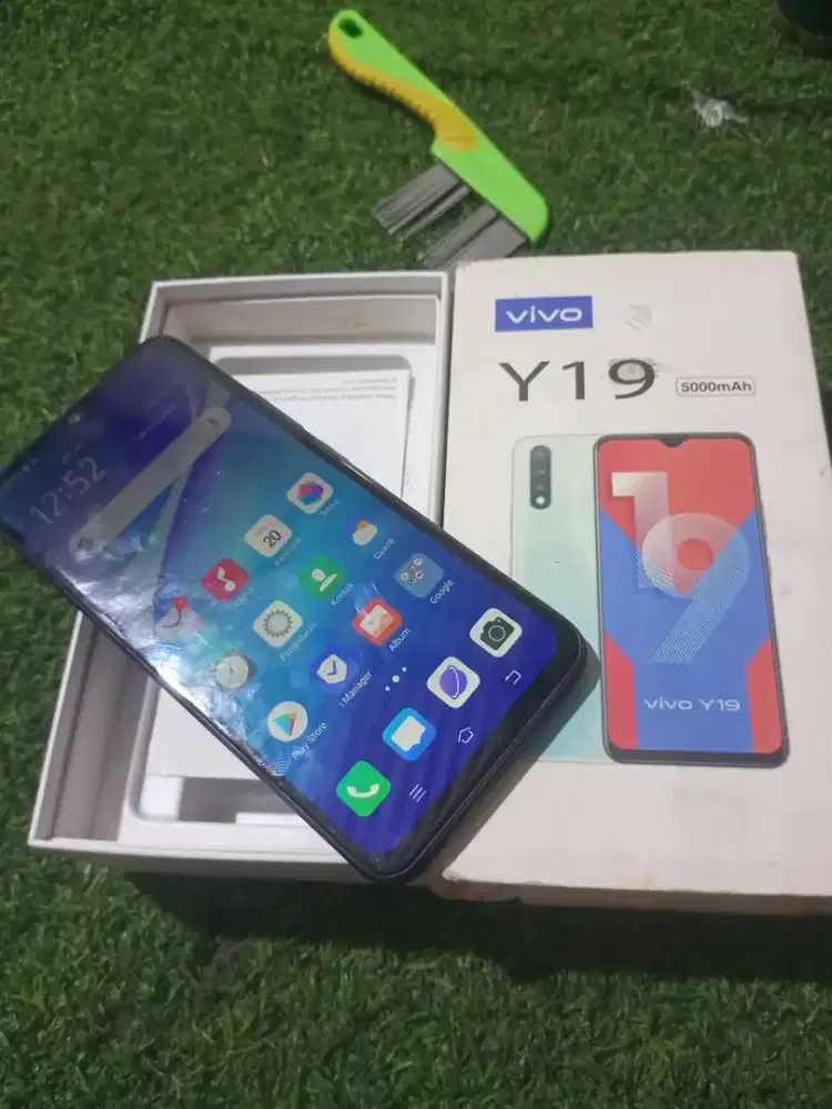 Vivo y19 8/256 HP dus aja